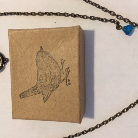 Songbird locket with bronze finish - Picture 7 of 8